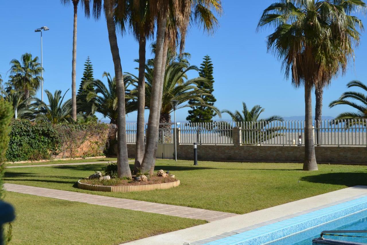 Primera Linea Playa Roquetas de Mar Exterior photo